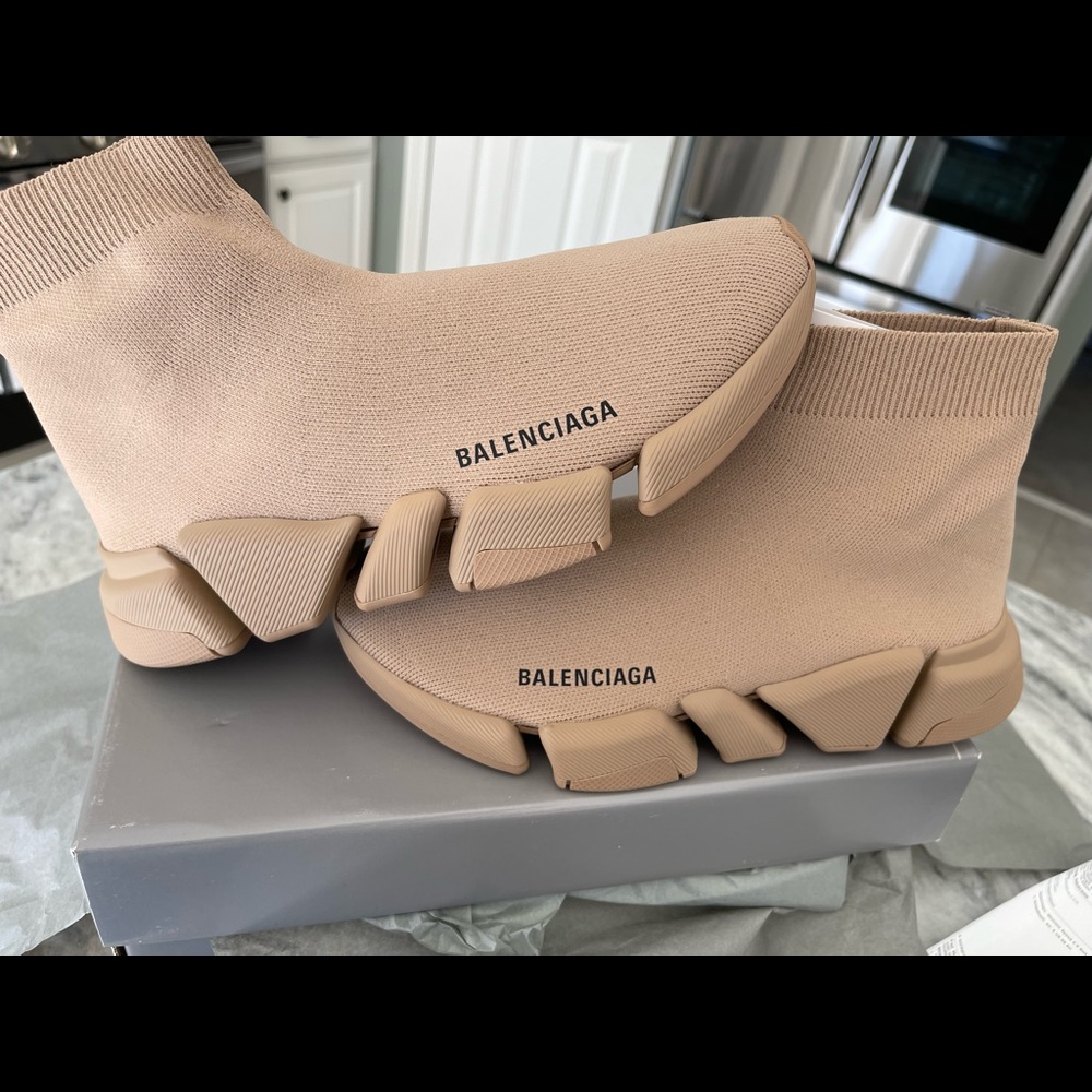 BELENCIAGA Womens Speed 2.0 LT Knot High Sneaker Beige